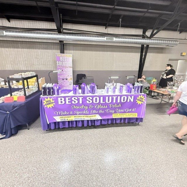 Best Solution booth at an indoor show